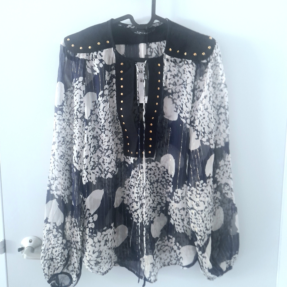 Zara Navy and White Blouse with Gold Accents XS NWT